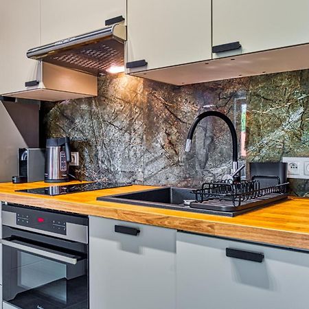 Apartamenty Z Basenem I Saunami Stone Hill Resort Vip Centrum By Royal Aparts شكلارسكا بوريبا المظهر الخارجي الصورة
