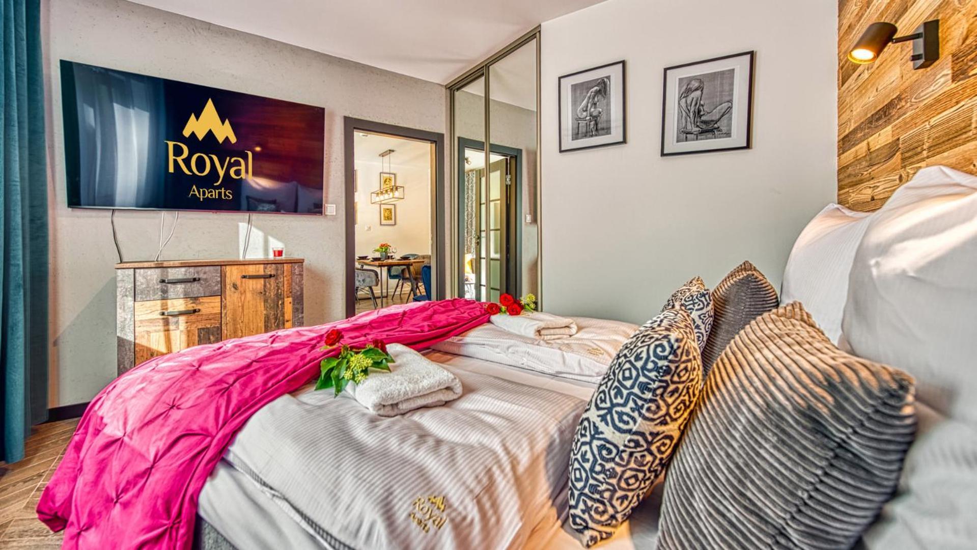 Apartamenty Z Basenem I Saunami Stone Hill Resort Vip Centrum By Royal Aparts شكلارسكا بوريبا المظهر الخارجي الصورة