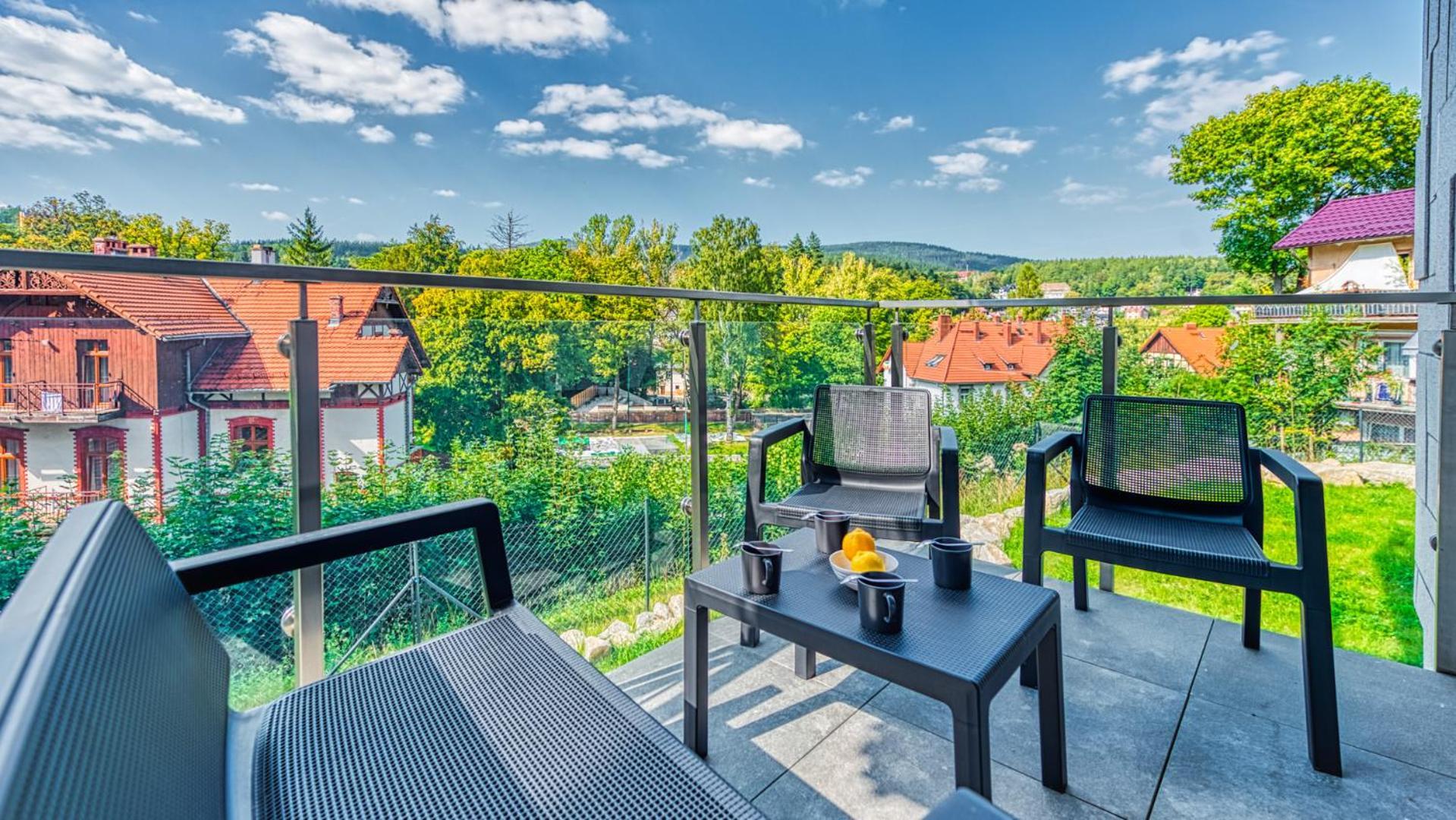 Apartamenty Z Basenem I Saunami Stone Hill Resort Vip Centrum By Royal Aparts شكلارسكا بوريبا المظهر الخارجي الصورة