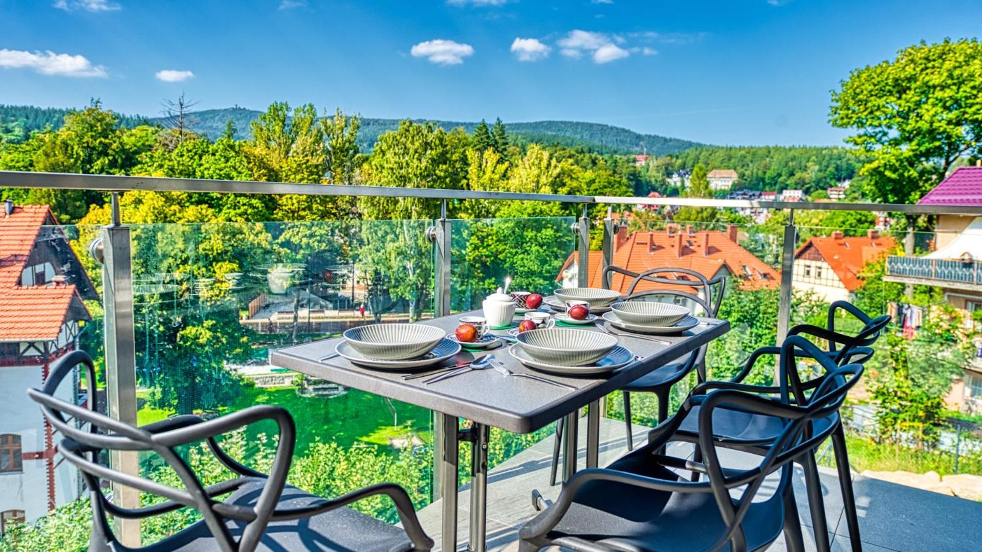 Apartamenty Z Basenem I Saunami Stone Hill Resort Vip Centrum By Royal Aparts شكلارسكا بوريبا المظهر الخارجي الصورة